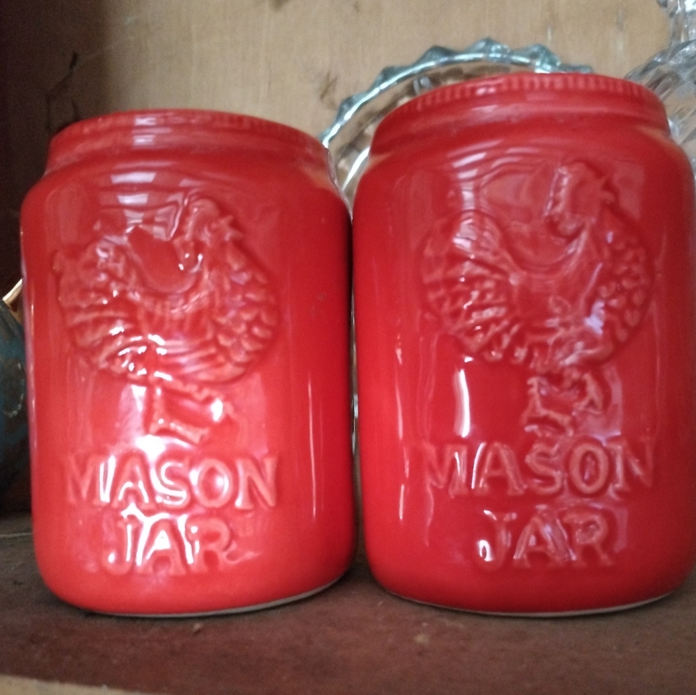 Red Rooster Manson jar salt & pepper shakers